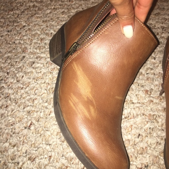 Ankle booties - Picture 3 of 4